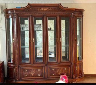 Продам сервант в отличном состоянии