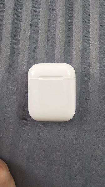 Apple AirPods (2nd generation)