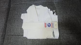 Продаю детский новый костюм для таэквондо