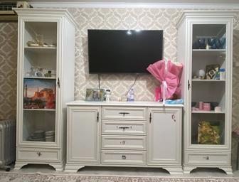 Шкаф Витрина и комод