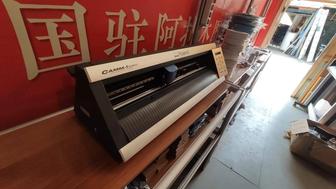 Режущий плоттер Roland