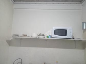 Продам две полочки по 10 тыс.