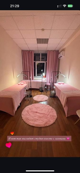 Аренда кушетки и визаж столика