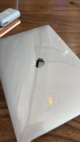Apple MacBook Air 13 2020