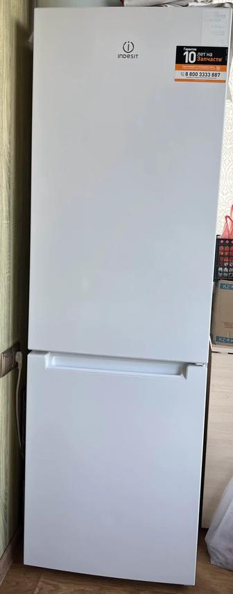 Продам холодильник б/у