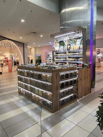 Витрина в отличном состоянии