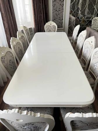 Продам банкетный стол
