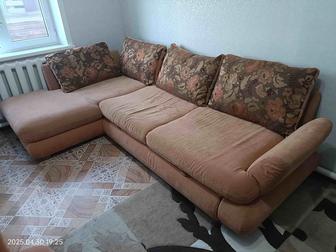 Срочно Продам диван с креслом