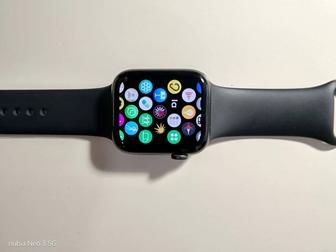 Apple Watch  44mm