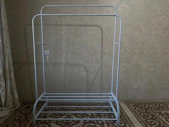 Вешалка для верхней одежды