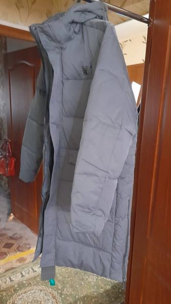 Срочно.Абсолютно новый,зимний,мужской ,удлиненный пуховик,48р