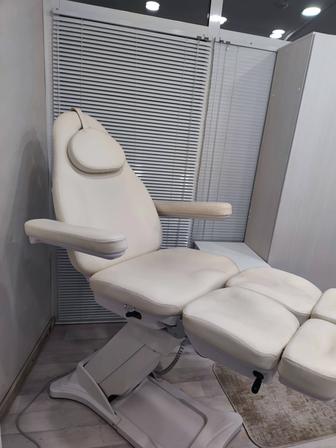 Продам патологические кресло