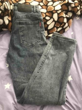 Продам женские джинсы не дорого