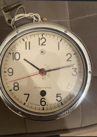 Продам Антиквариат Часы