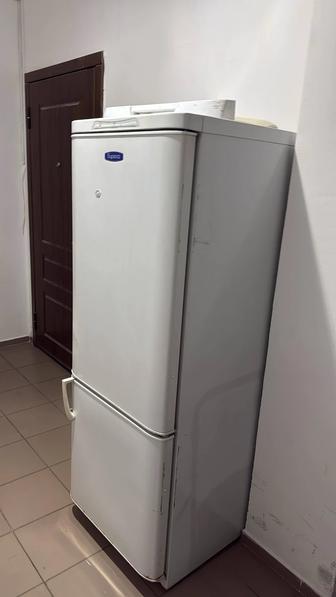 Продам холодильник бирюса