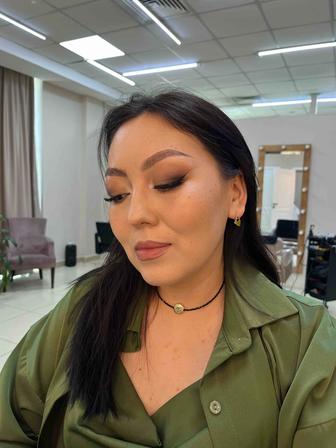 Макияж на выезд 5000 тг