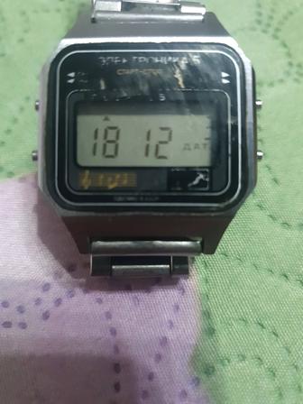 Продам часы производства СССР