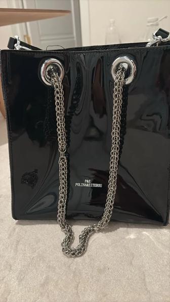 Сумка лакированная