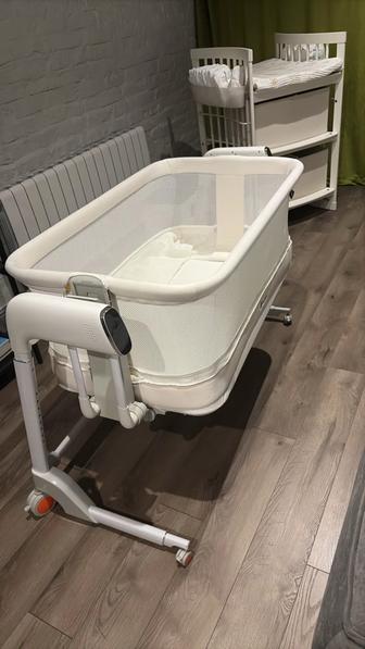 Продам люльку с Электро механизмом для качания.