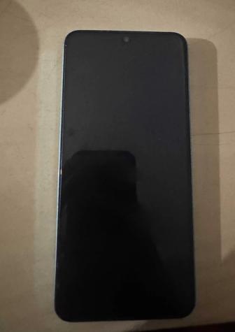 Продается телефон Vivo v25