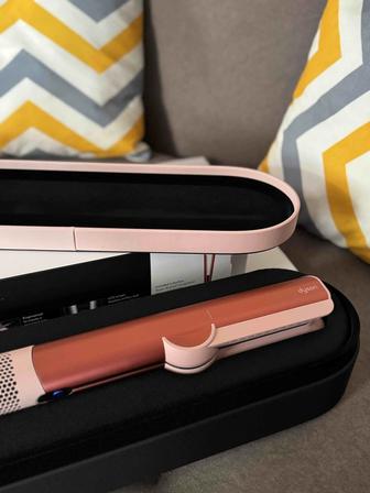 Продам Dyson Airstrait HT01