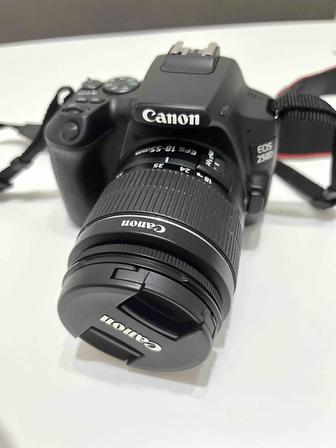 Зеркальный фотоаппарат Canon Eos 250d