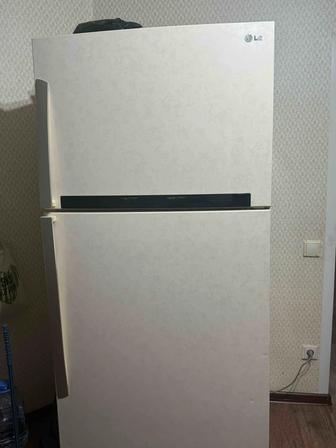 Холодильник LG