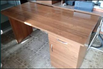 Продам столы подойдут как и для дома, так и для офиса