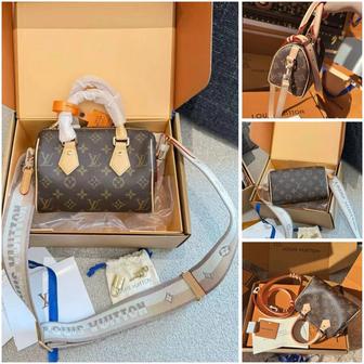 Сумка Louis Vuitton в фирменной подарочной коробке