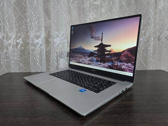 Ультрабук Huawei MateBook D15 / i3-11 Gen / RAM 8 Gb / SSD 256 Gb