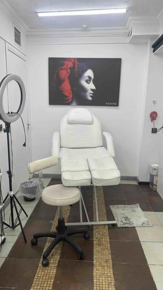 Продам кушетку срочно