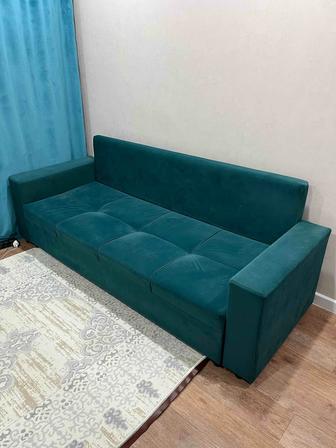 Срочно продам диван