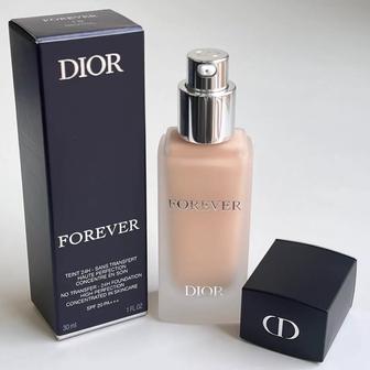 Тональная основа Dior