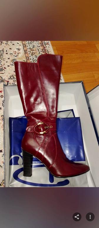 Сапоги демисезон осень - весна на флисе ,натуральная кожа,размер 35