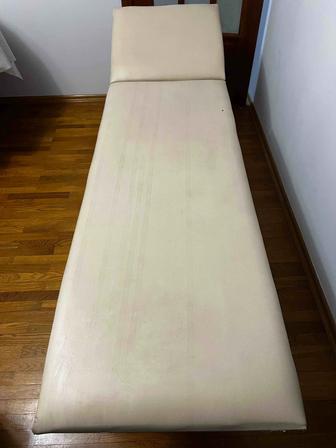 Продам кушетку