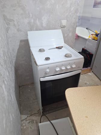 Продам газ плиту