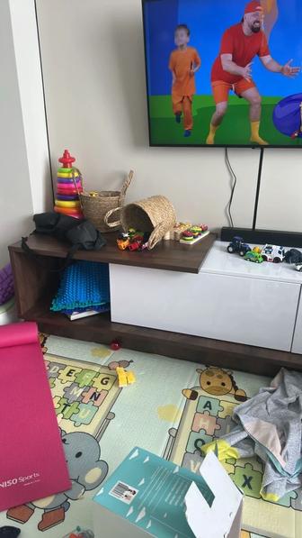 Тумба под телевизор