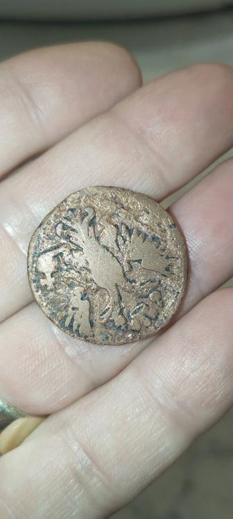 Продам старинную монету в хорошем состоянии