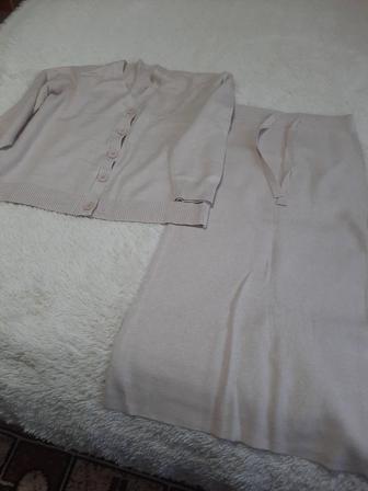 Продам костюм.