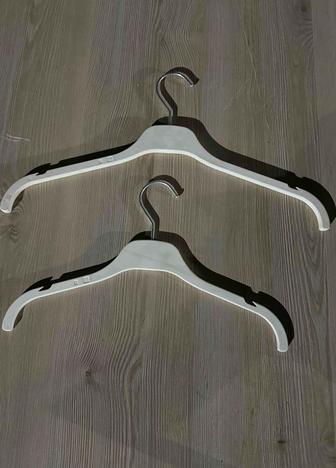 Вешалки взрослые и детские