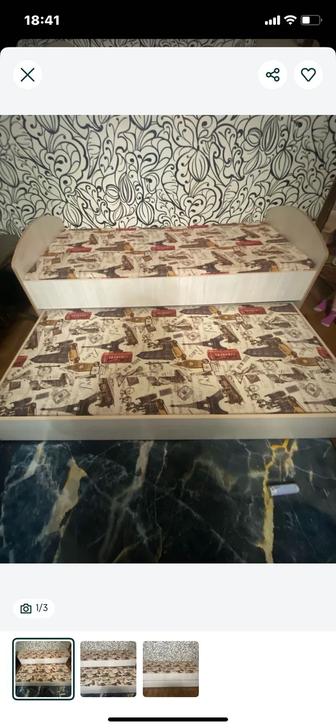 Продам кровать детскую подростковую двухместную