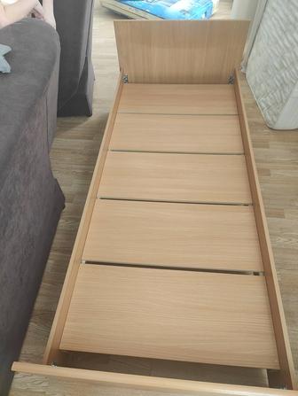 Отдам даром кровать