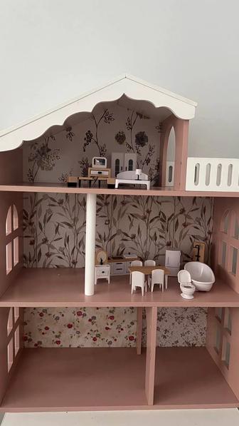 Кукольный домик