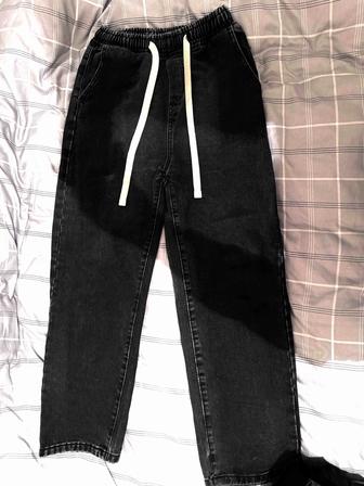 Мужские джинсы