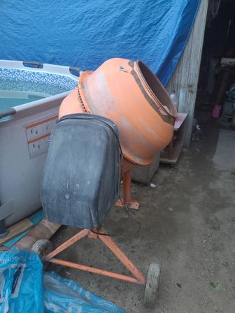 Продам бетономешалку
