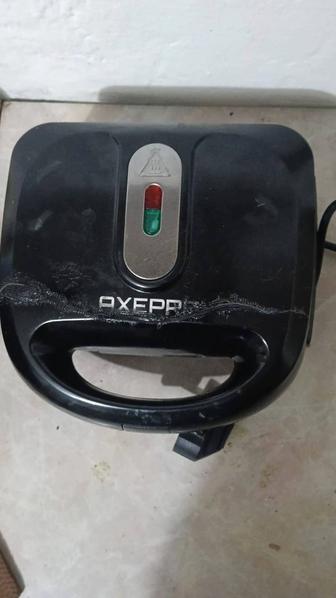 Вафельница бренда AXEPRO.