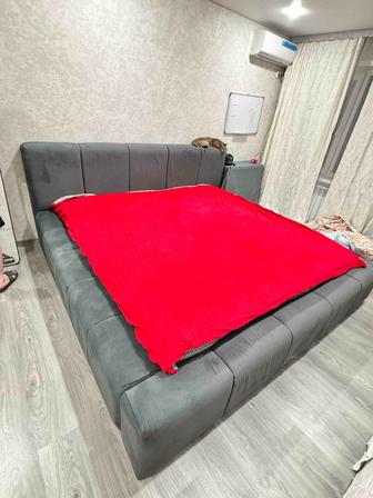 Кровать двуспальная