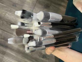 Кисти косметические 35штук