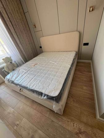 Продам кровать новую с матрасом