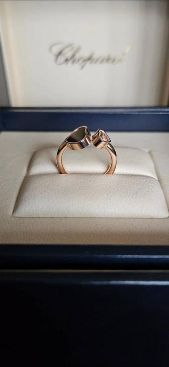 Бренд Chopard оригинал. Золотое кольцо 750 пробы с бриллиантом.